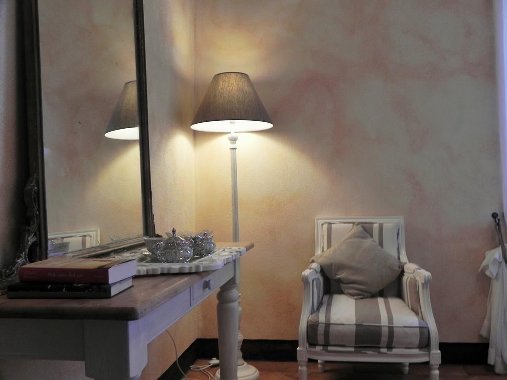 Agriturismo Sugheretello Semproniano Oda fotoğraf
